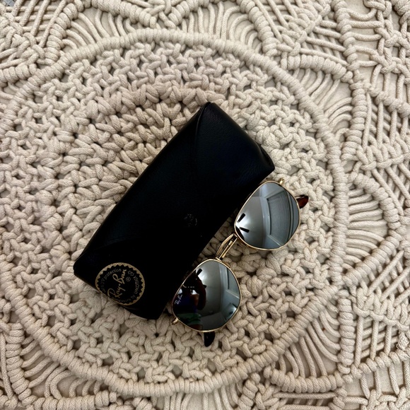 Ray-Ban Gold Mirror Sunglasses - Authentic w/ Case & Cloth main image 8